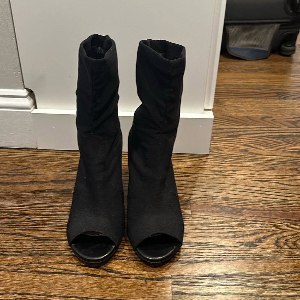 Stuart Weitzman Stretch Bootie